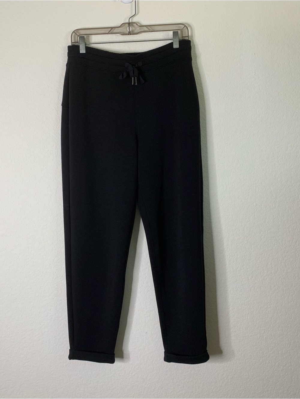 Spanx womens black airessentials tapered leg pants L
